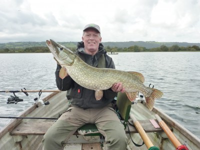 Barry Hawyes and his PB 25lb Chew Pike