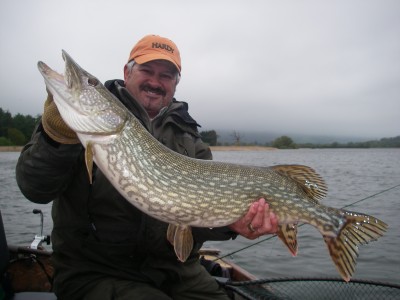 JH with 17.08 Chew pike